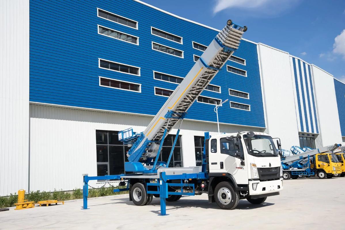 邻水小型云梯车上料车租赁多少钱